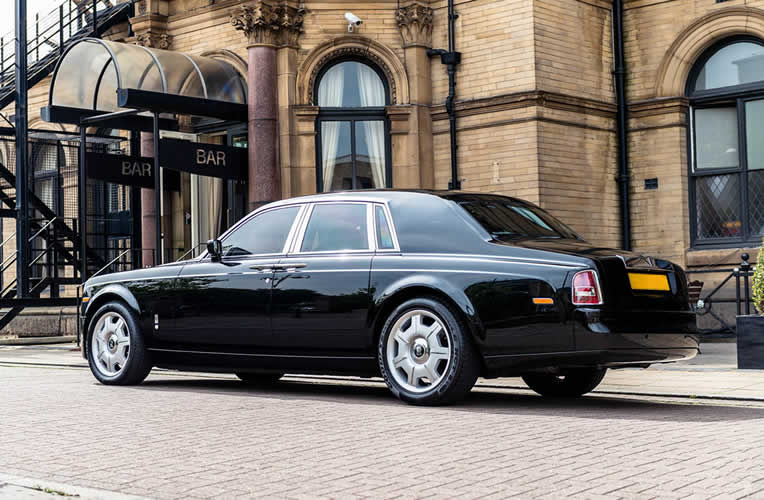 Herts Rollers Black Rolls Royce Phantom Hire