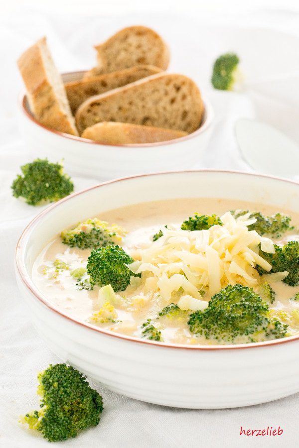 Käsesuppe mit Broccoli mein allerbestes Rezept für euch!