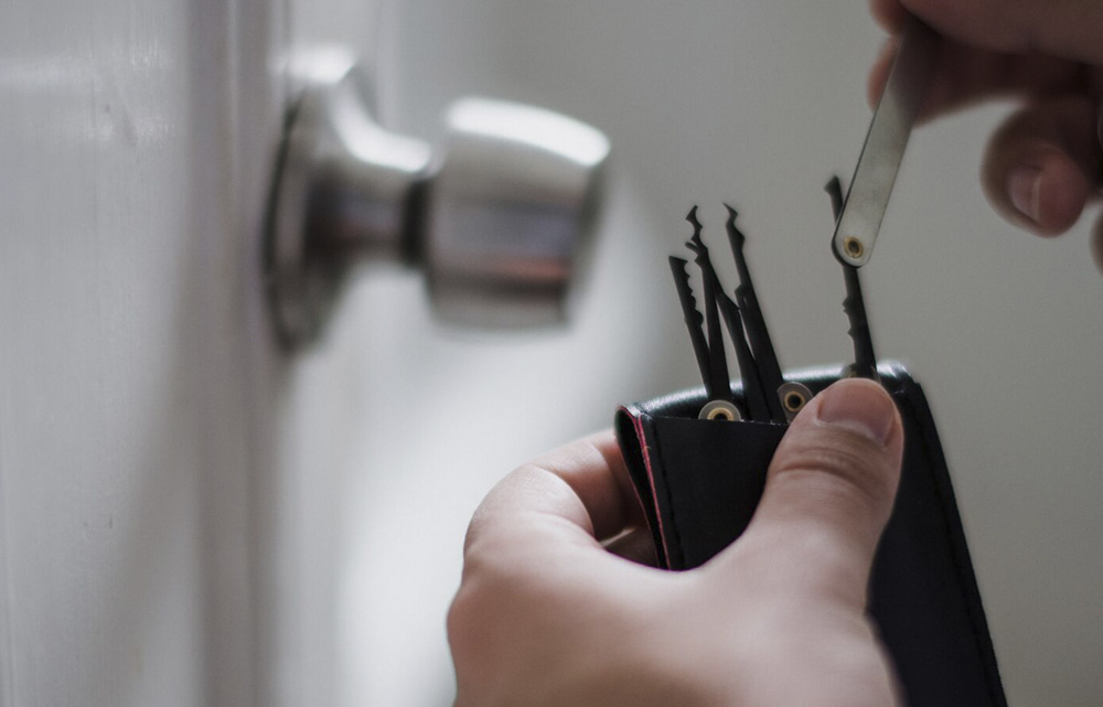 Locksmith Near Me Full Service Locksmith For Over 18 Years!