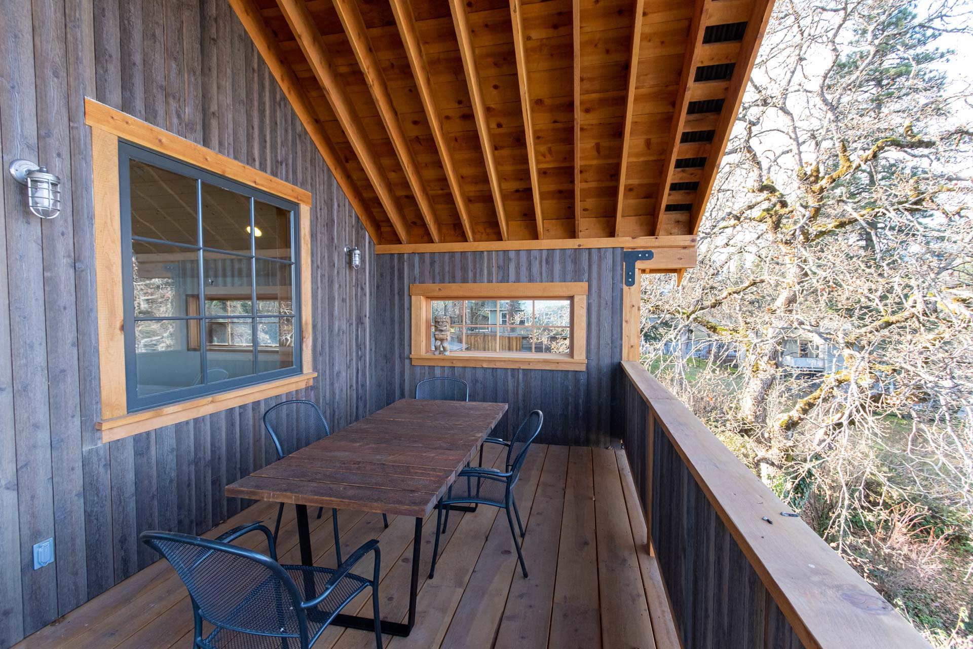 Columbia Home (Hood River, Oregon) Hewn