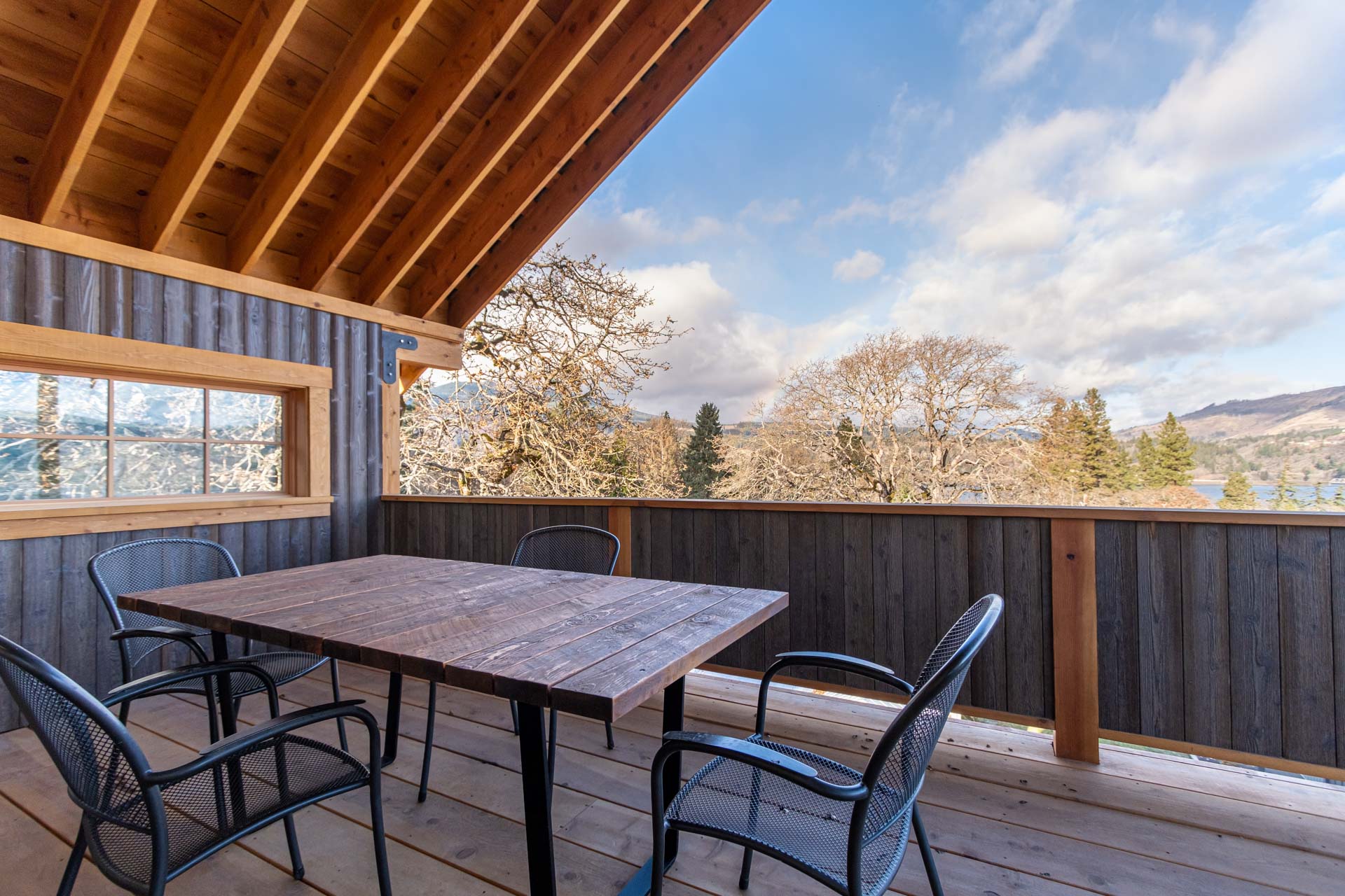 Columbia Home (Hood River, Oregon) Hewn