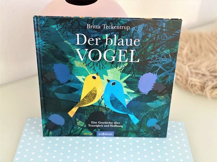Der blaue Vogel von Britta Teckentrup Hexen und Prinzessinnen