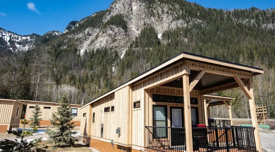 Discover the Beauty of Revelstoke Vacation Rentals Today