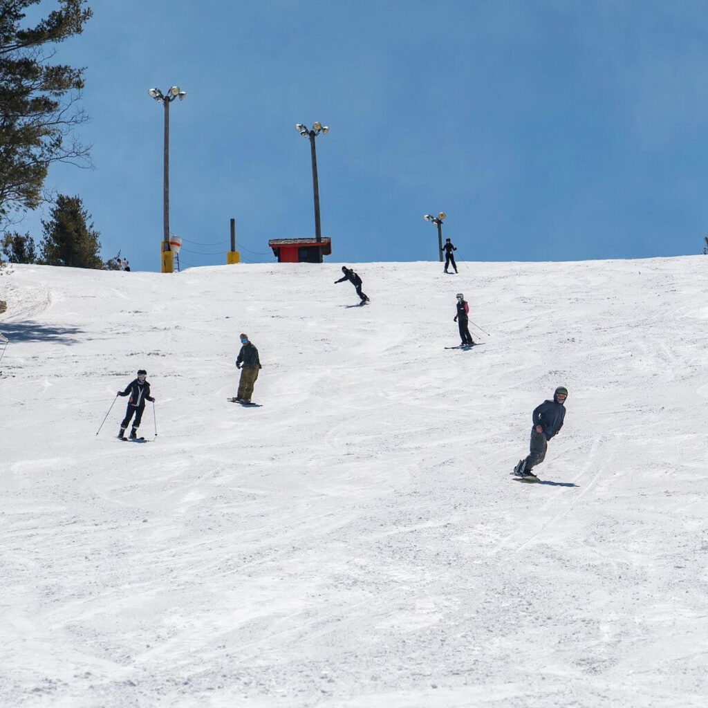Top 3 Ski Resorts in North Carolina for Beginners