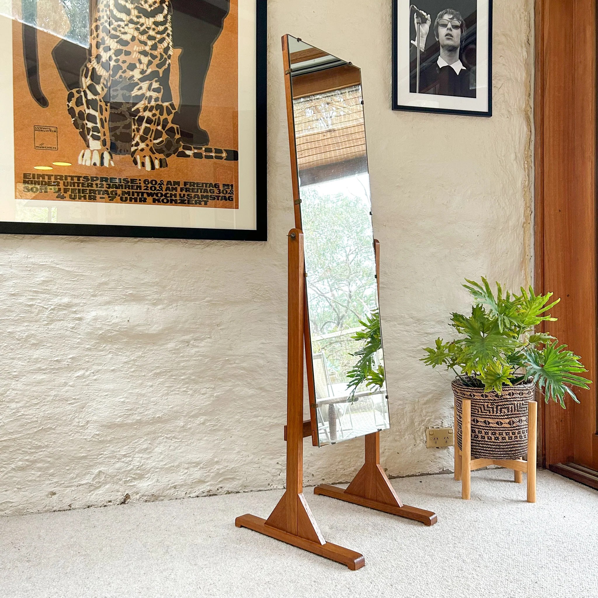 WOODEN FLOOR MIRROR