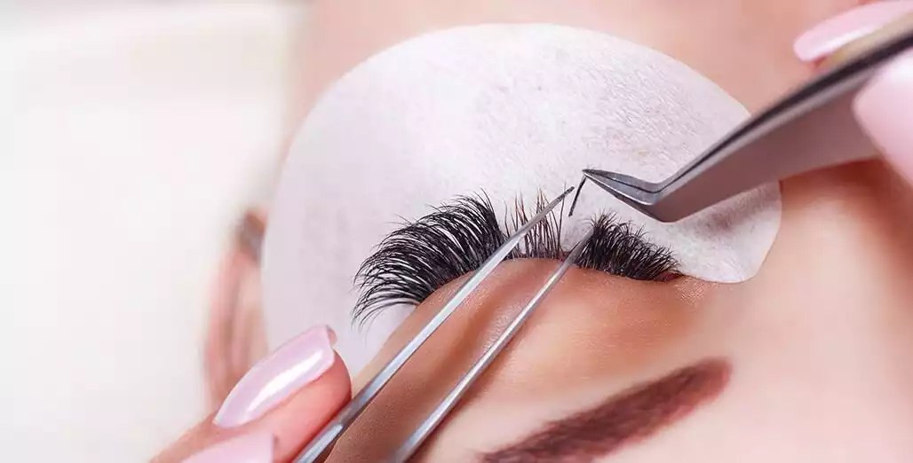 How Long Do Lash Extensions Last?