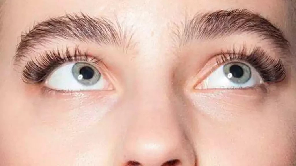 5 Essential Tips for You to Sleep with Lash Extensions