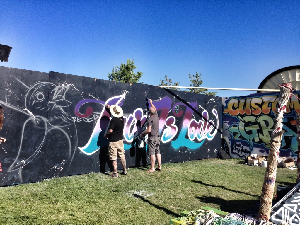 10 Reasons to Put More Art In Your Life! Hey Sunny Jess