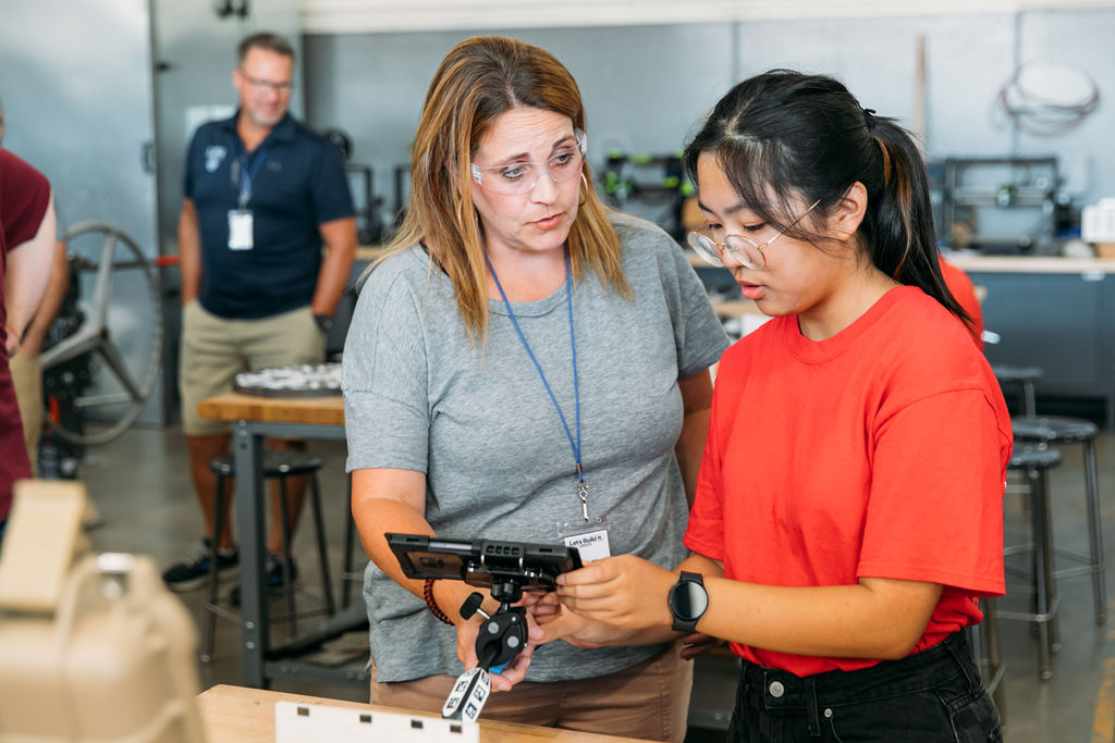 Visit to La Mirada High School Showcases Inventive Summer Programs
