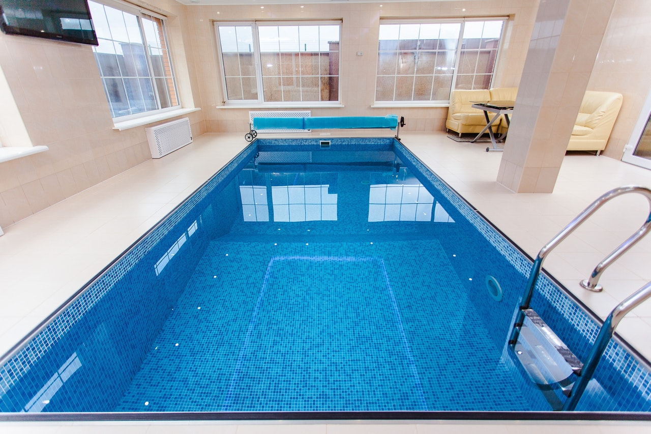 8 Signs Your Indoor Pool Needs Better Humidity Control H & H