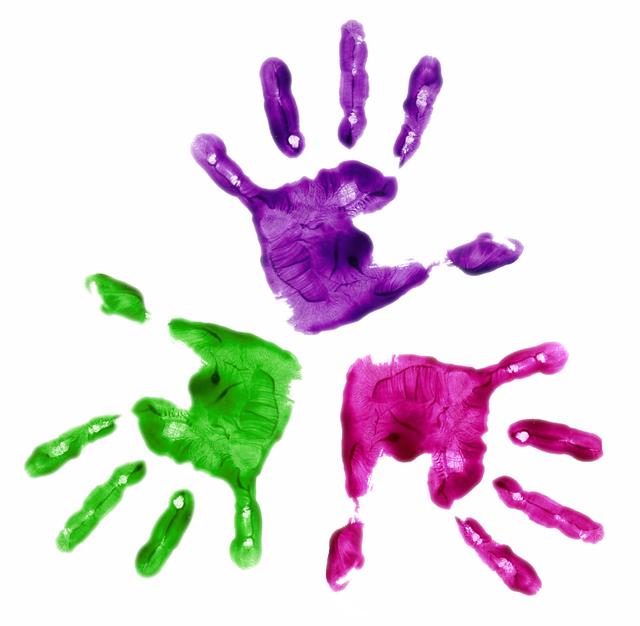 Mon. Jan. 30th (430630 pm) Art in the Park Handprint/Footprint Picture Frames