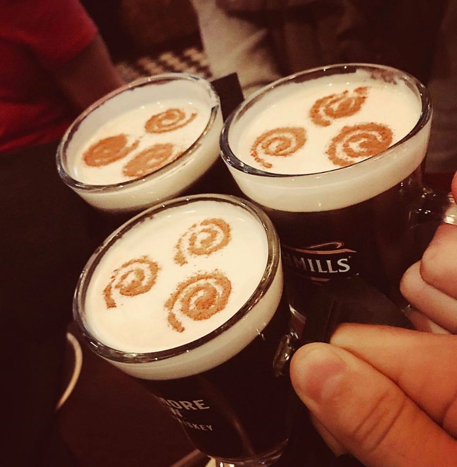 Fado Irish Pub in River North Chicago Happy Hour HHRevolution