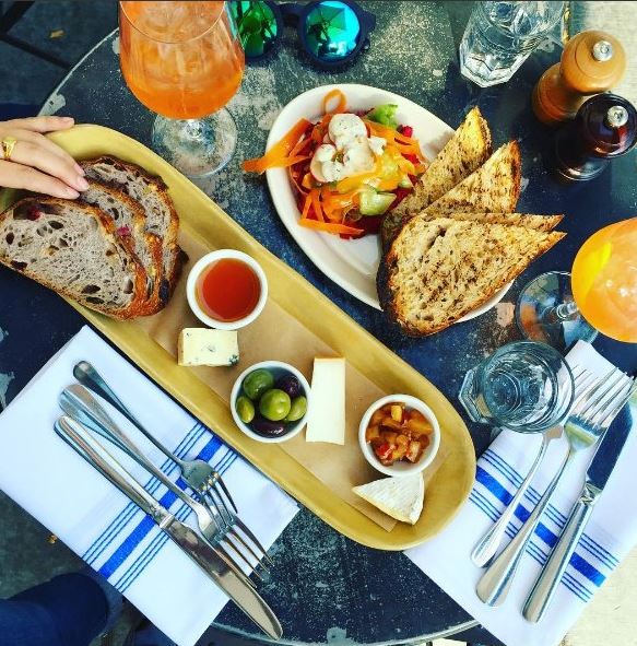 The Kitchen in River North Happy Hour HHRevolution