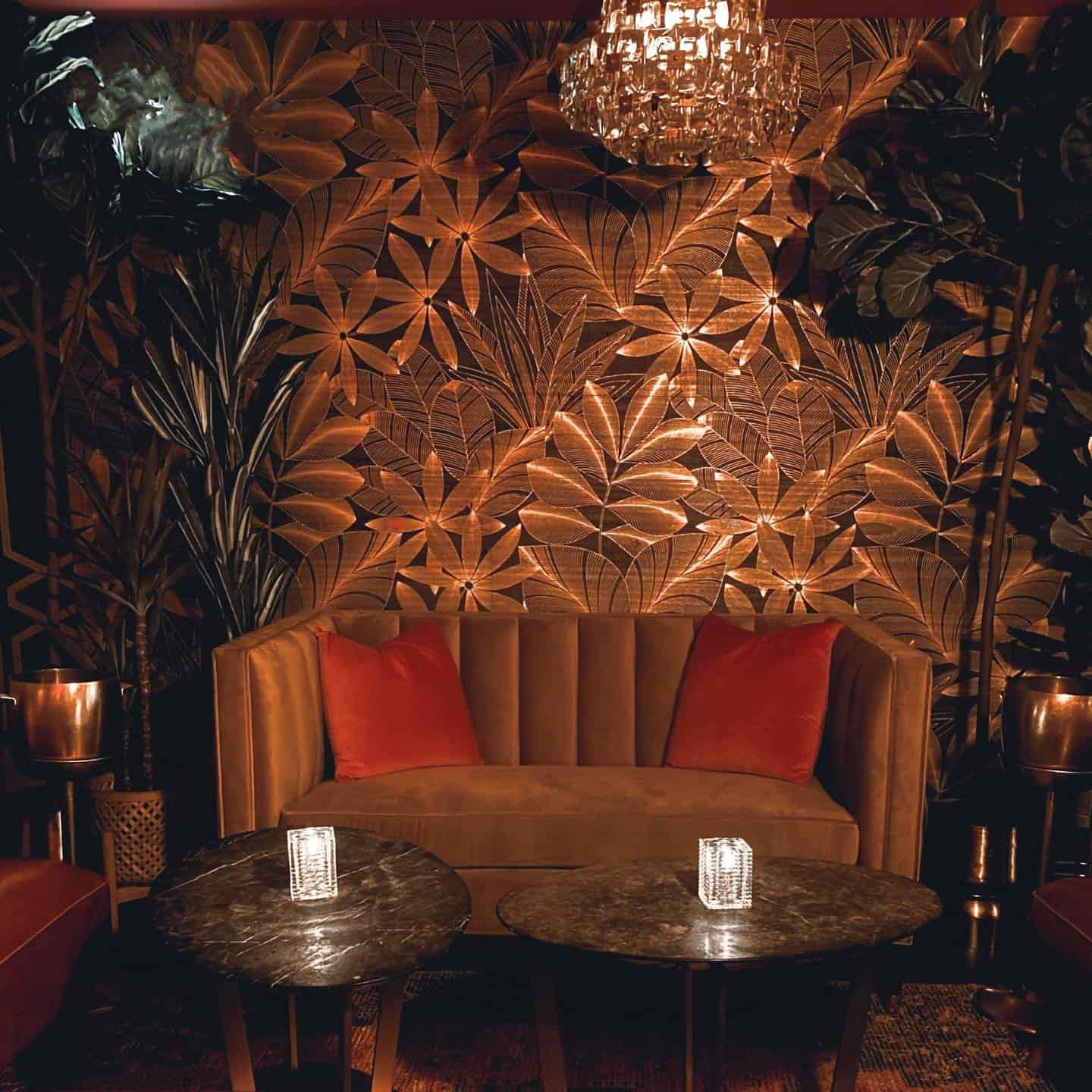 Yours Truly, Oyster Bar in River North Chicago Happy Hour HHRevolution