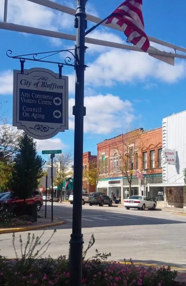 Neighborhood Pine Grove Apartments