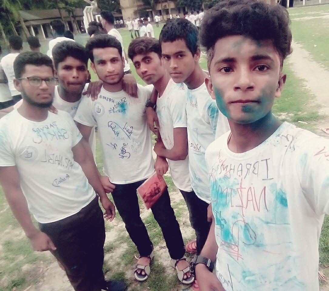 What does ragday mean? Imran Nazim & college friends Brainly.in