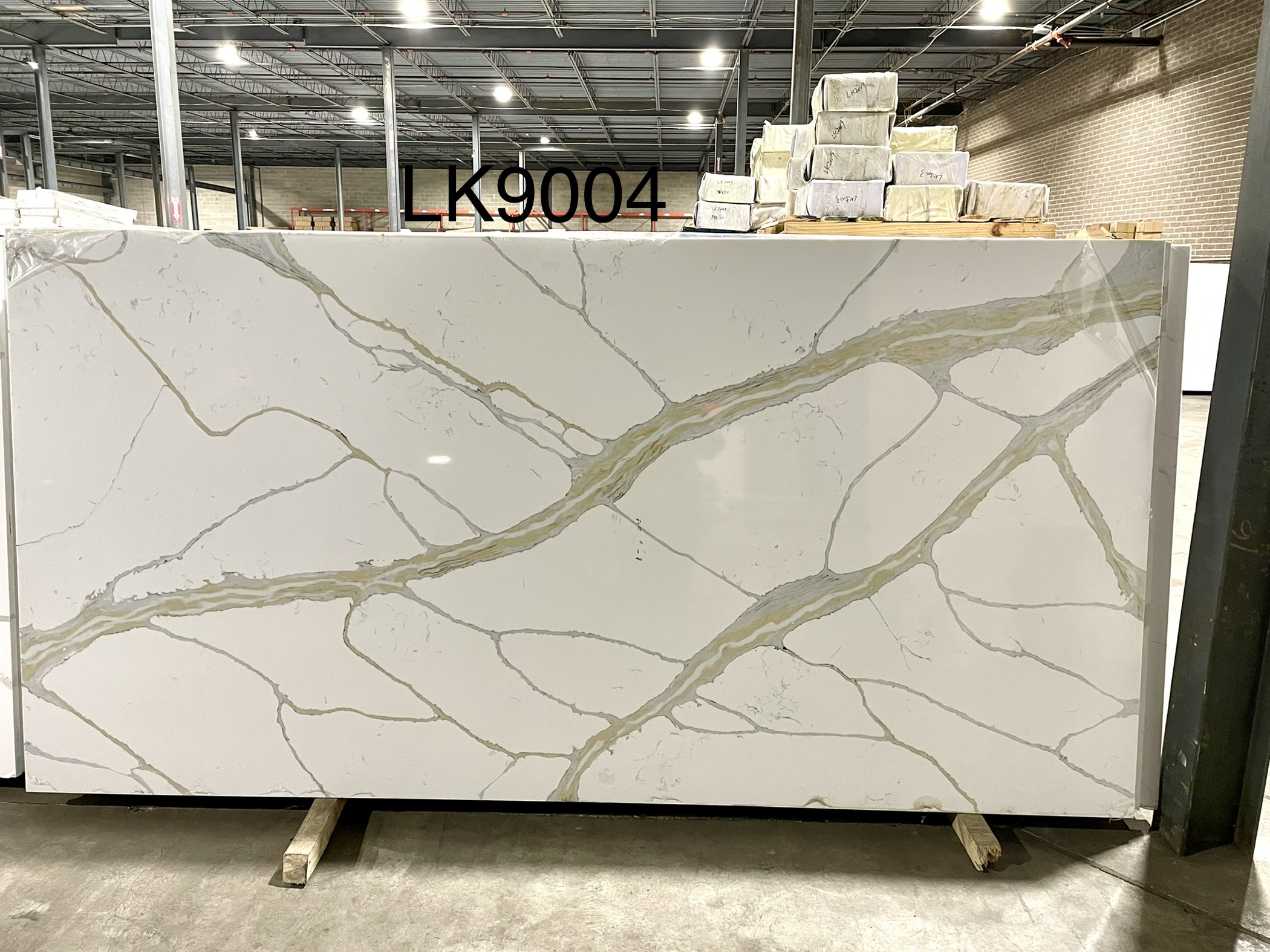 LK9004 Autumn Gold Hicksville Surfaces