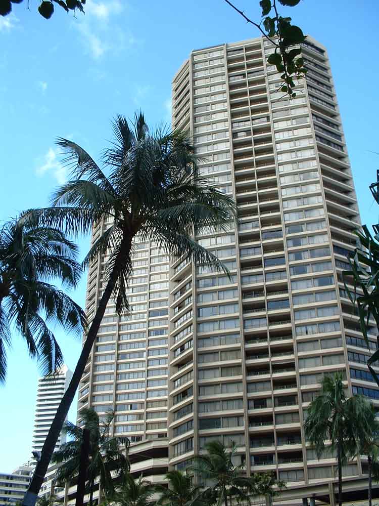 Discovery Bay Center Honolulu, Hawaii Condo by