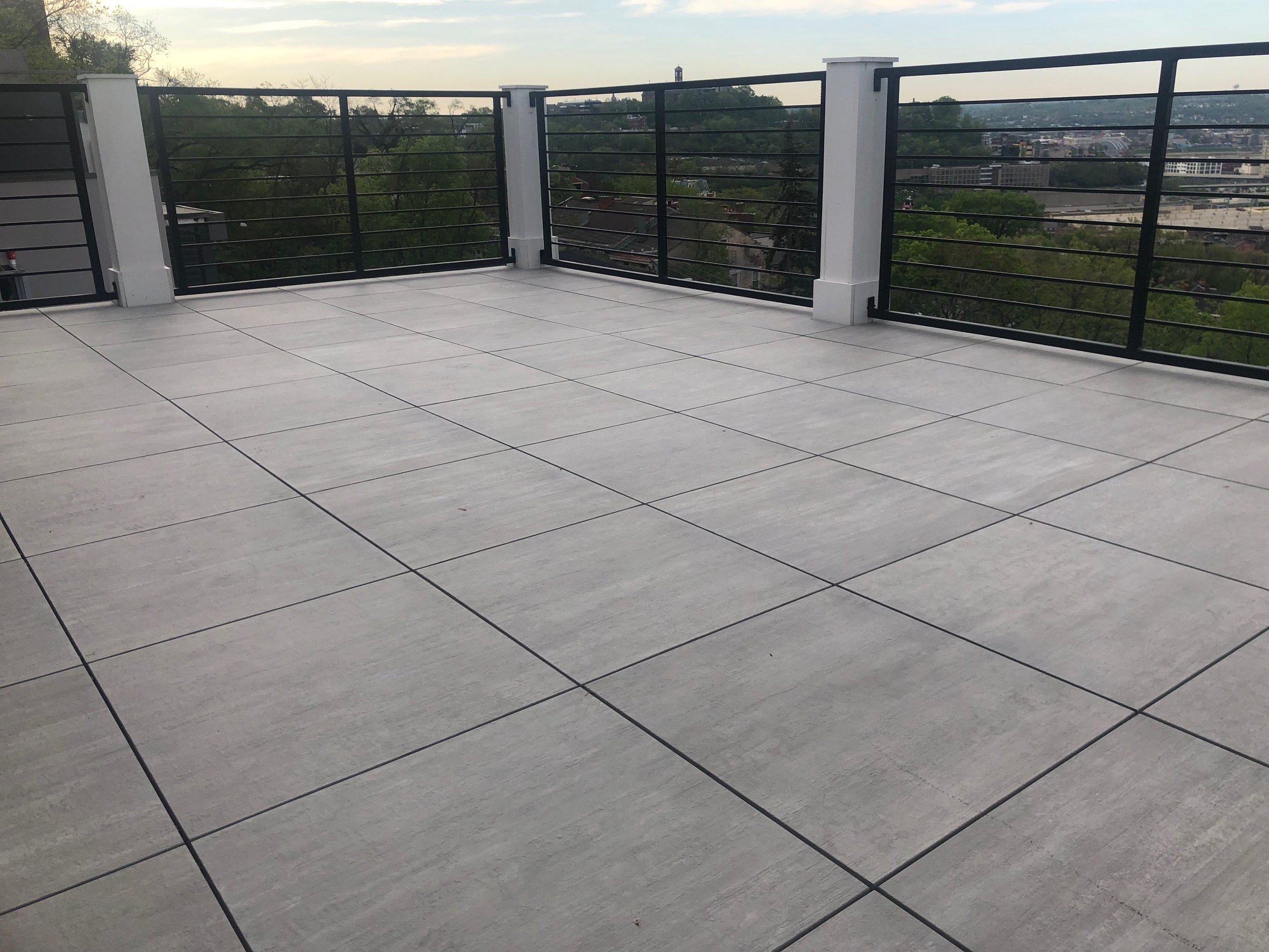 Pedestal Pavers Hicon Inc.