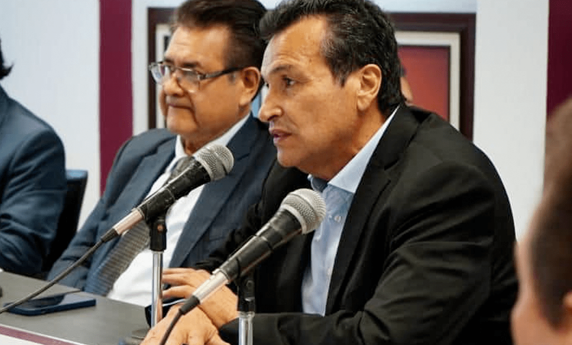 Chocan Contralor estatal y alcalde de Real del Monte por estafa siniestra