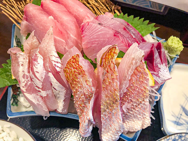 【魚笑(うおしょう)】低価格で肉厚なお刺身が堪能できる人気店をレビュー！ きまっし！いしかわ