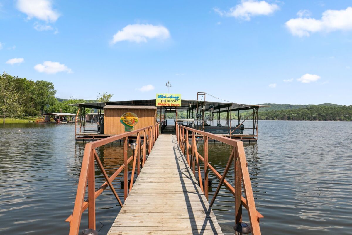 Gallery Lakefront on Table Rock Lake Hideaway Resort