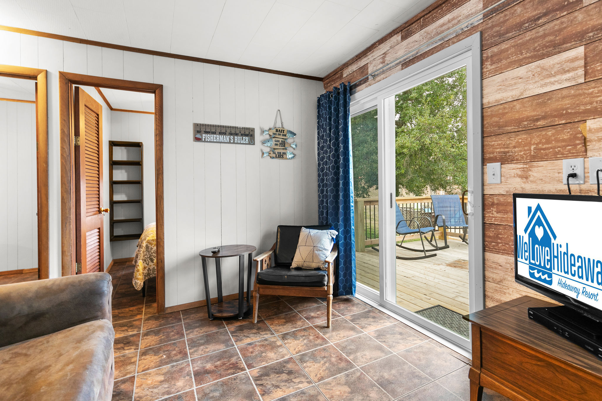 TwoBedroom Cabins Lakefront on Table Rock Lake Hideaway Resort