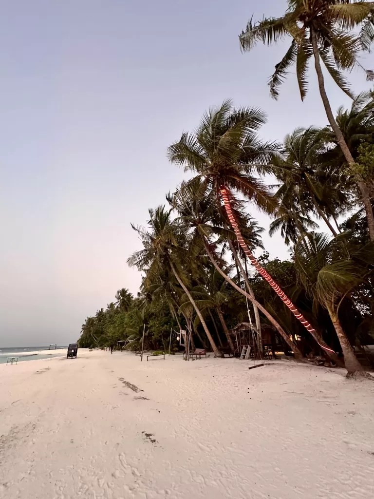 Maldives Local Islands Exploring Maldives On A Budget Hide Et Seek