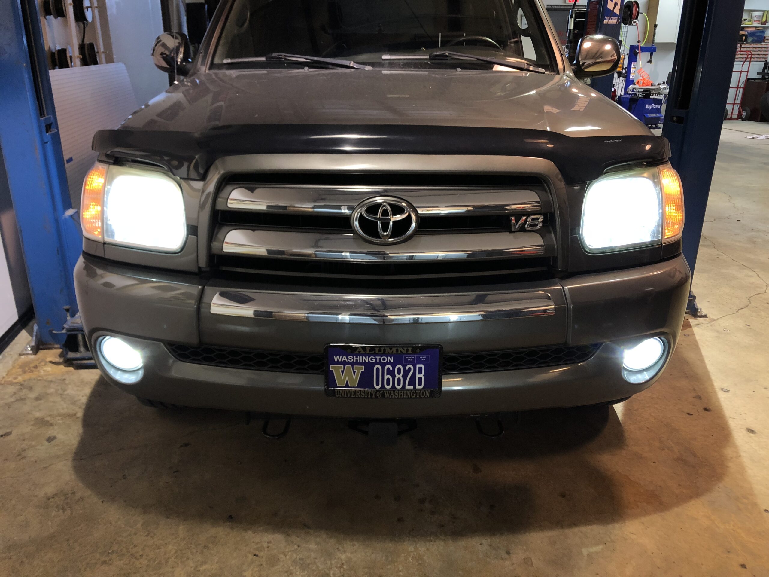 20002006 Toyota Tundra LumaWerx™ LED Fog Light Kit