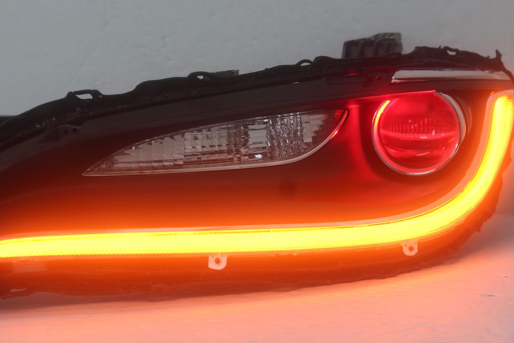 20152018 Chrysler 200 LED Retrofit Customized Headlights