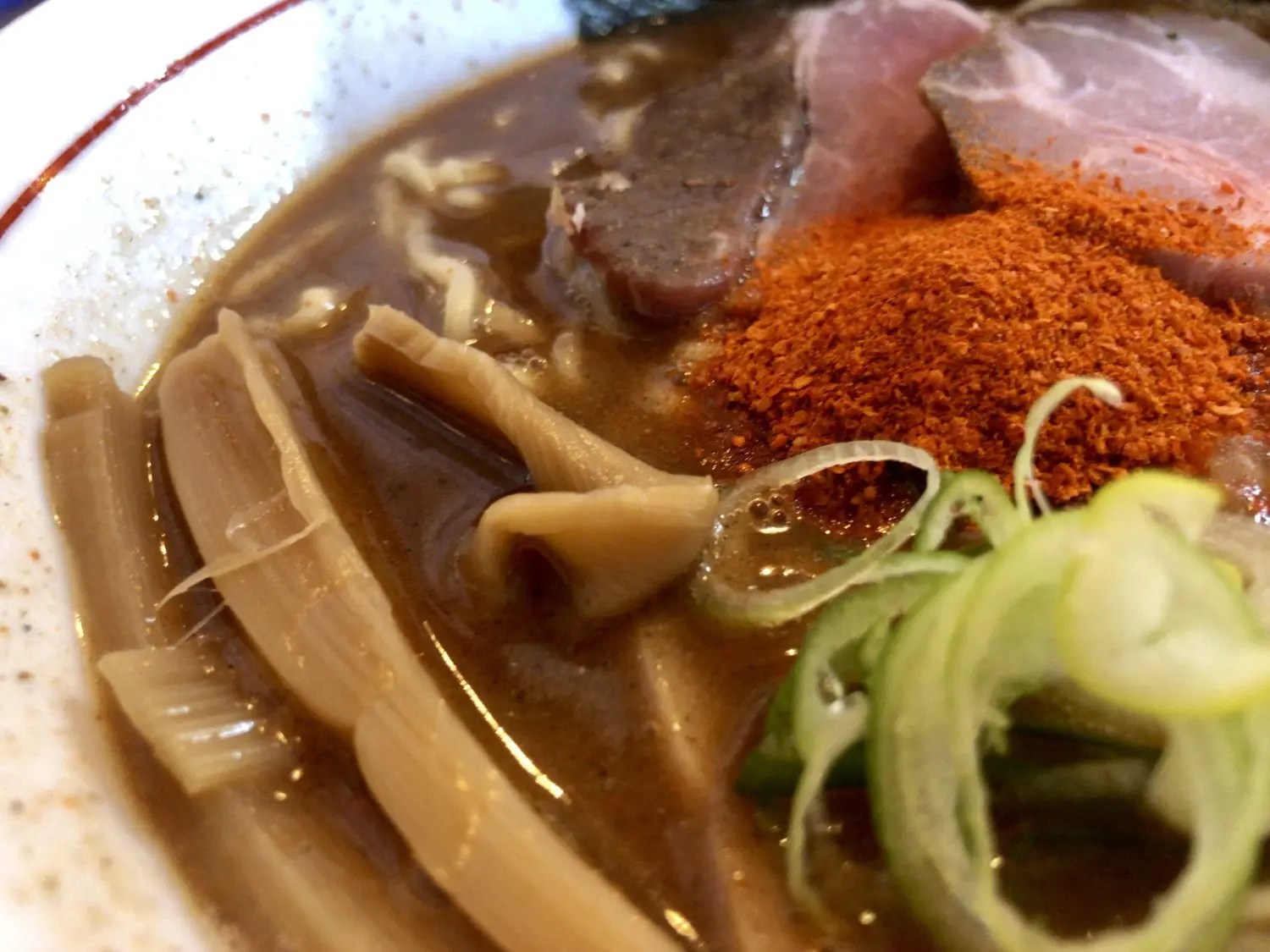 ジャスコ横に移転のラァメンぼーんずプレオープンに行ってみた ハイボールマンは今日も呑む。