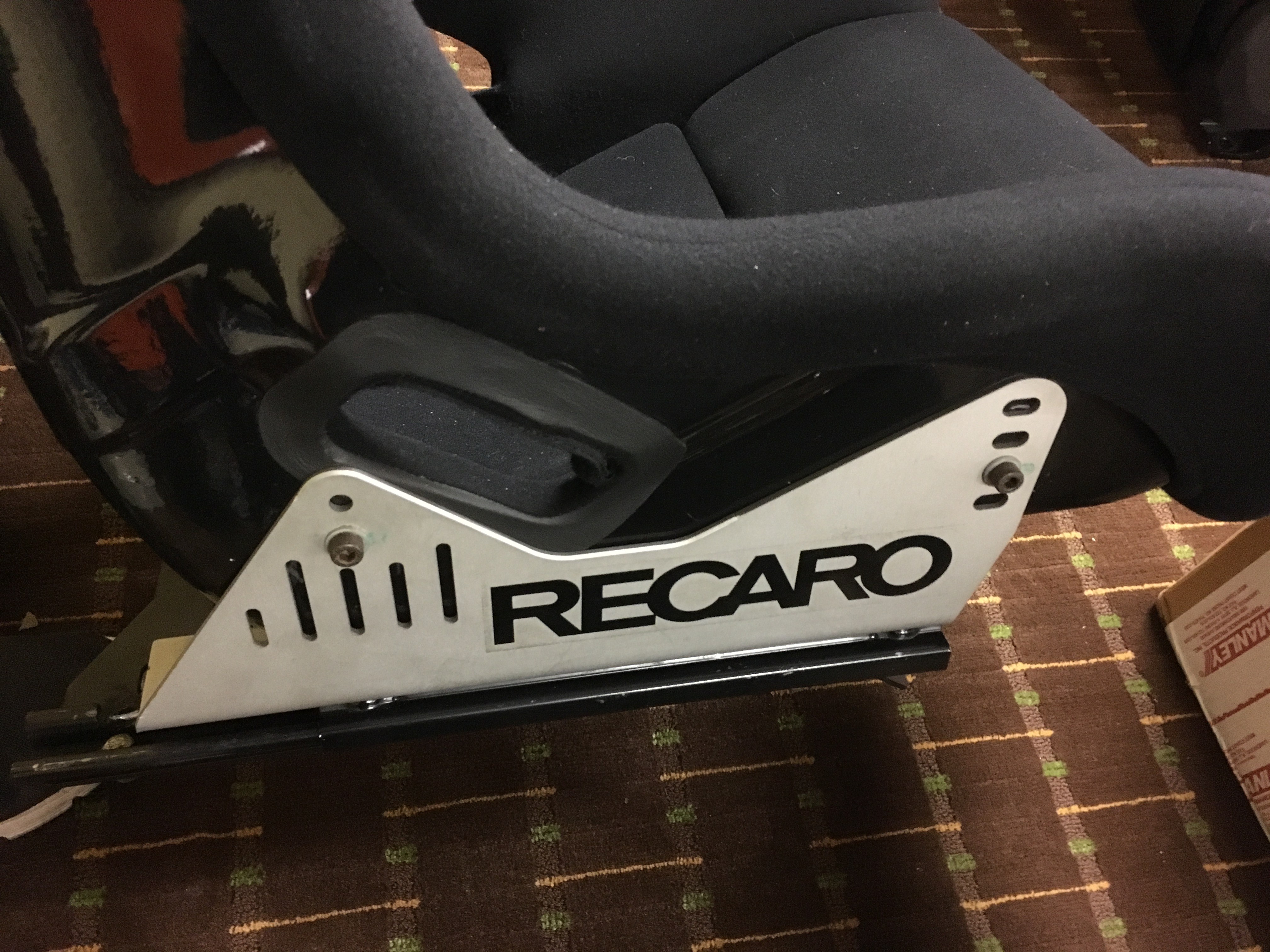 Recaro Seats/Brackets/adapters for 996/997 Rennlist Porsche