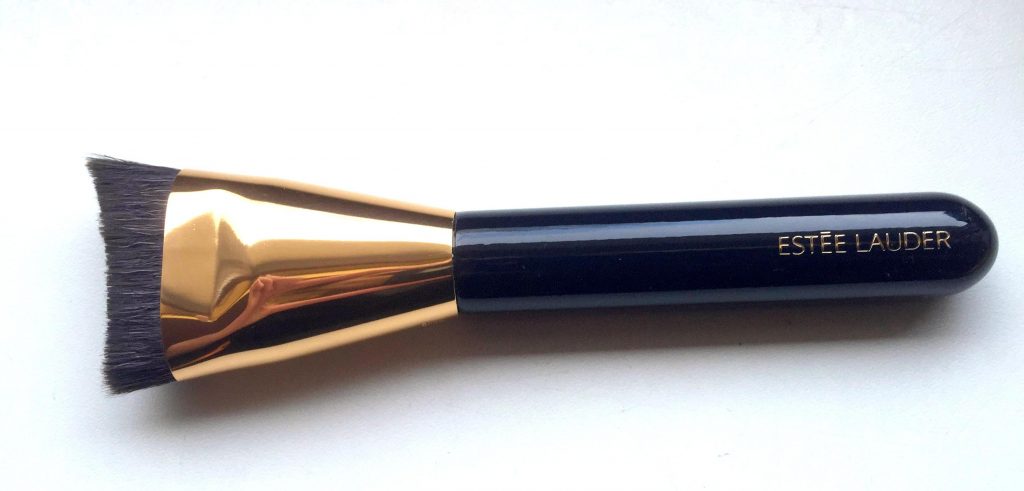 highendlove ESTÉE LAUDER Sculpting Foundation Brush