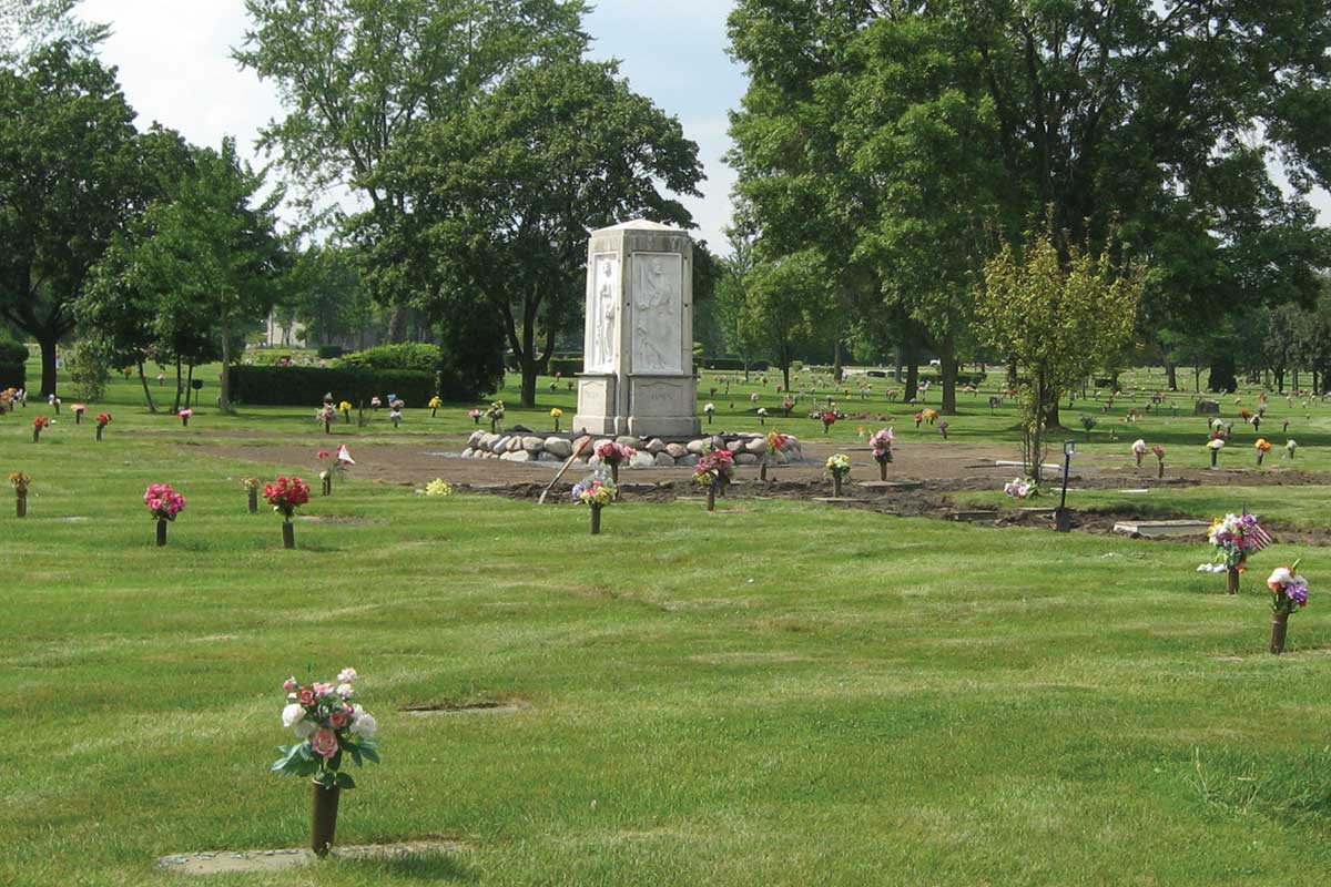 Highland Memory Gardens Cemetery Waterville Ohio Fasci Garden