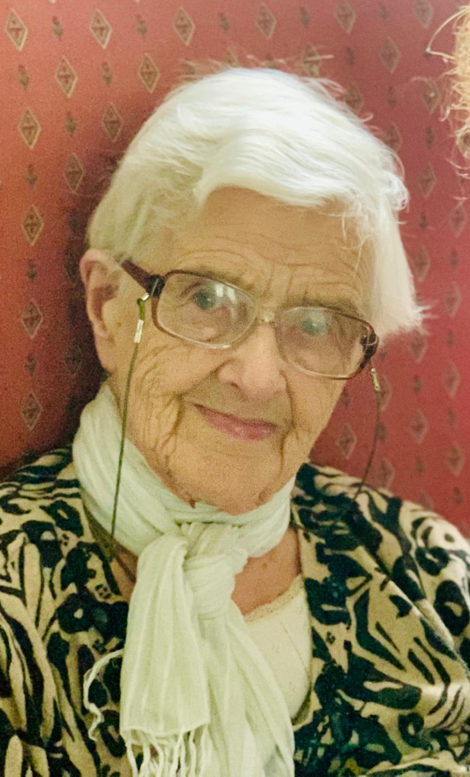 Brigid McLaughlin (Neighbour), Old Post Office, Linsfort and 6 Crana