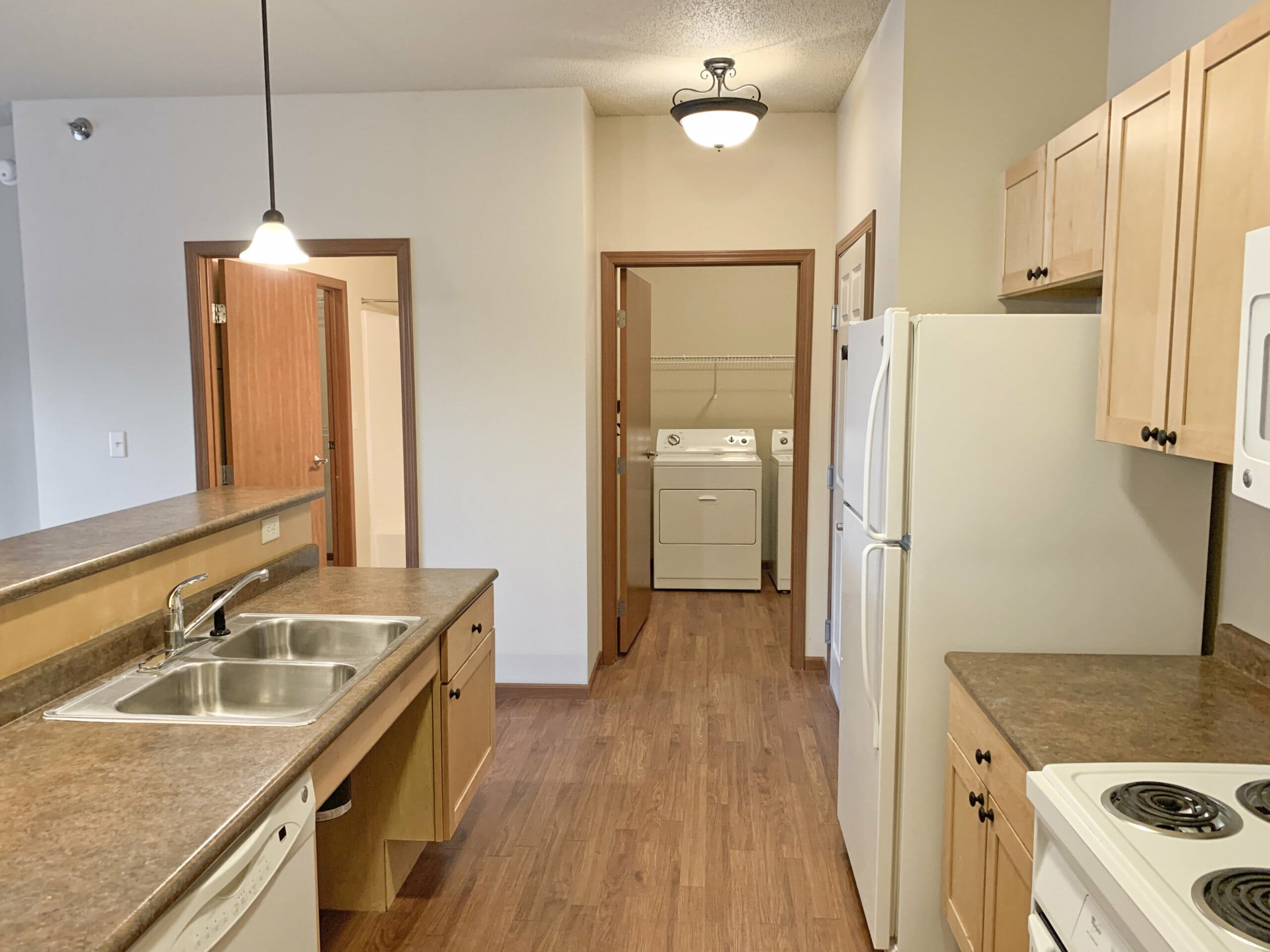 The Courtyard TwoBedroom Apartment HighPointe Apartment Homes