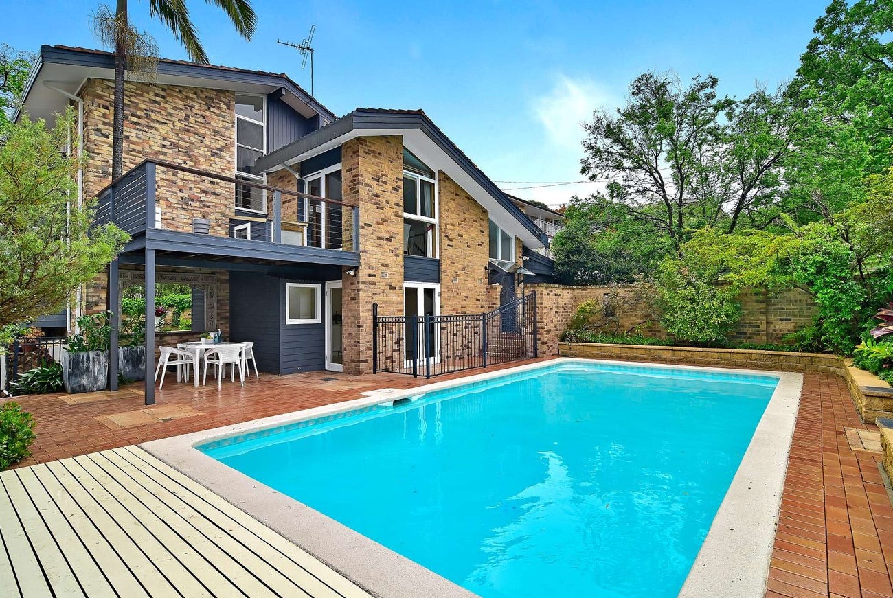 Westmeath Avenue, Killarney Heights 5 bed 4 bath 2 car HighSpec