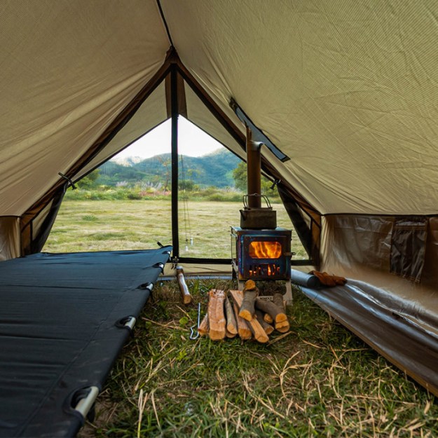 テント　ポモリー　シャレー70 CHALET 70 CHALET 70 ロッジ型テント | ソロキャンプテント | POMOLY 2024