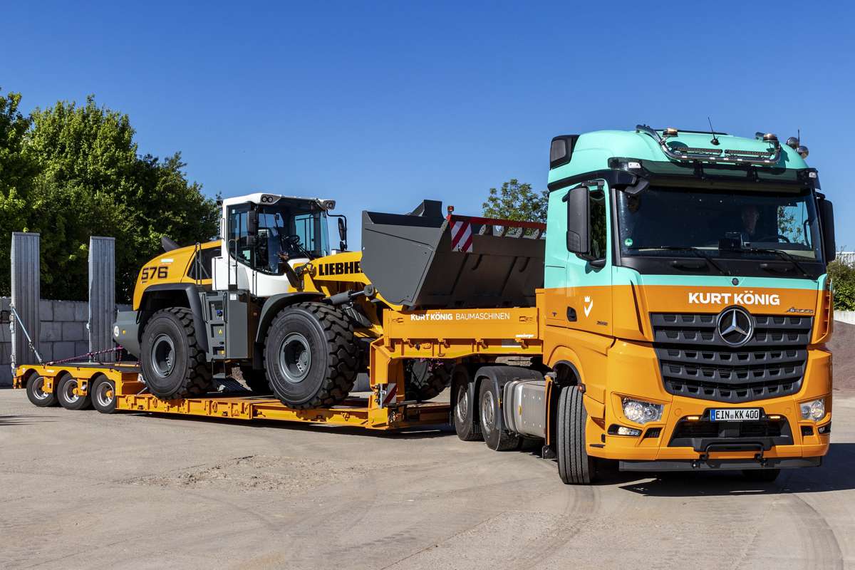 Heavy Equipment Shipping 101 How to choose the right company