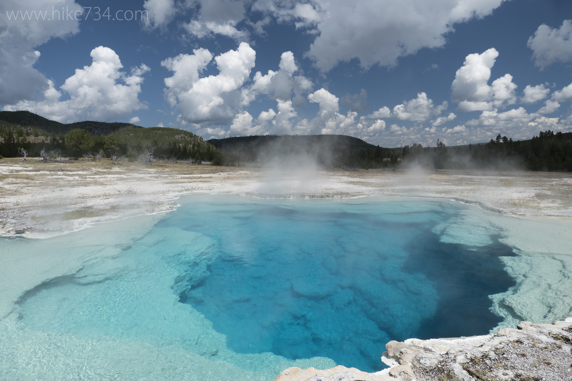 Day Hiking in Yellowstone National Park Hike 734