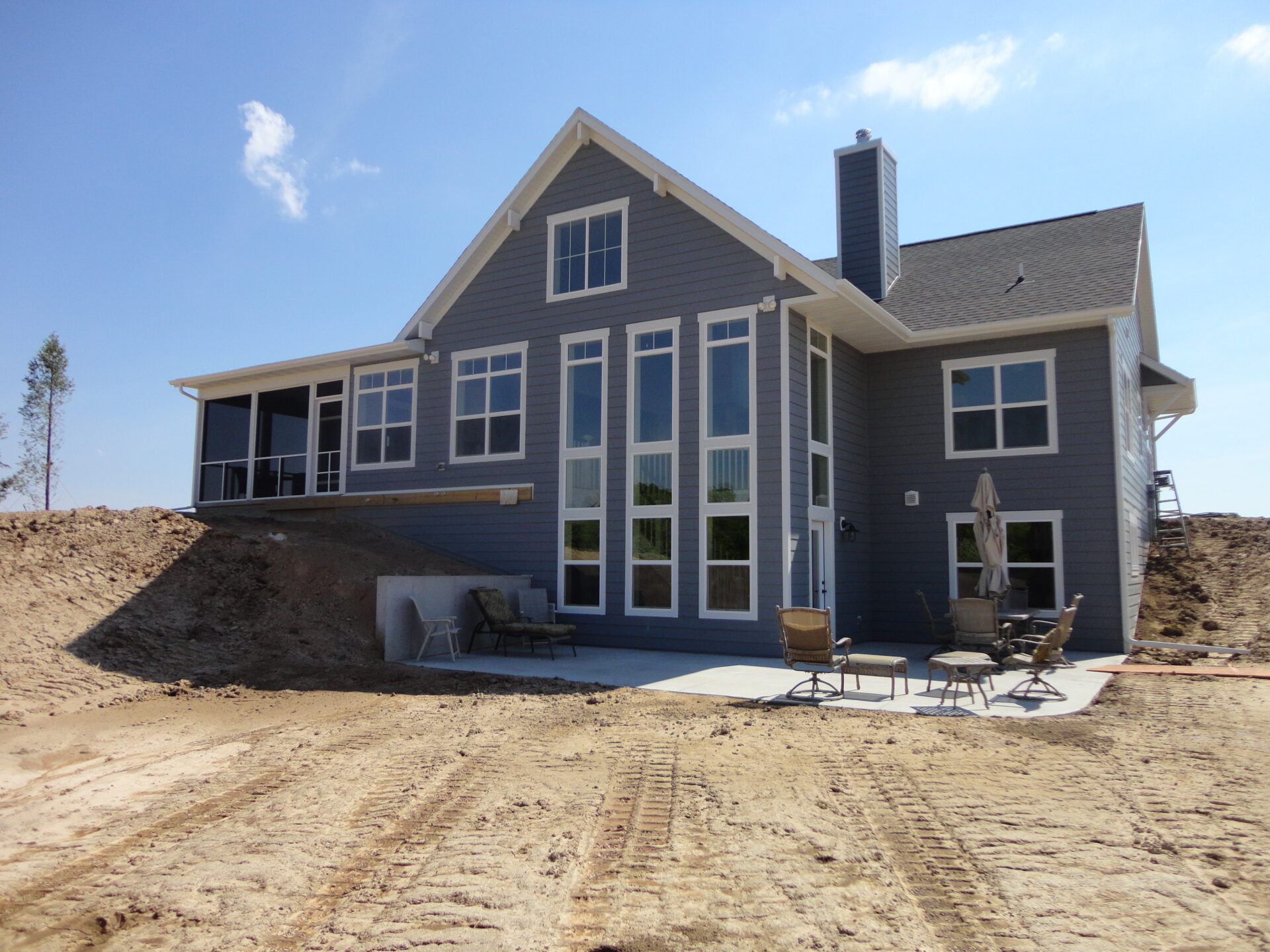 Custom Hillcrest Builders & Construction, Inc.