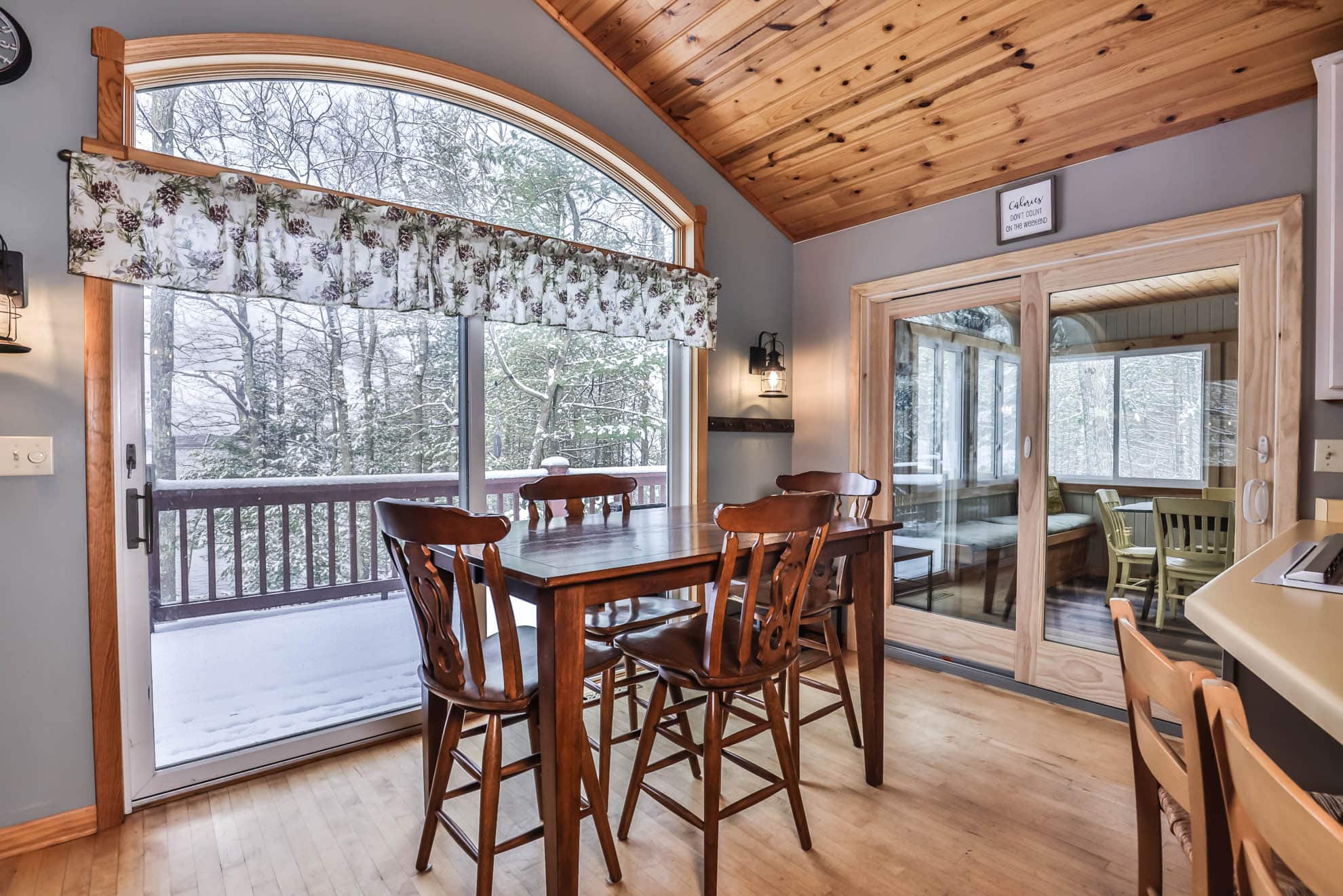 Dragonfly Inn Hiller Vacation Homes