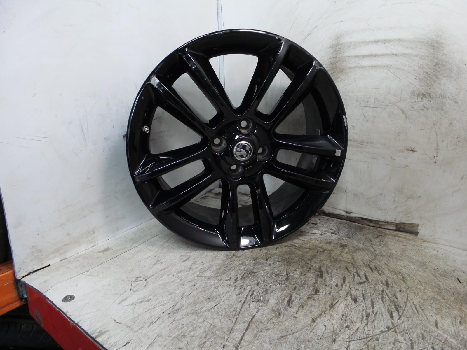 2013 VAUXHALL CORSA ALLOY WHEEL 4 stud 5 twinspoke design 7j x17 et44