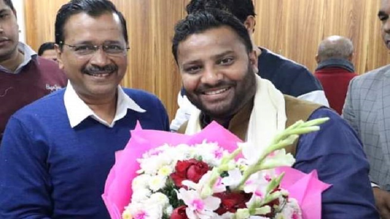 कुलदीप कुमार, अरविंद केजरीवाल