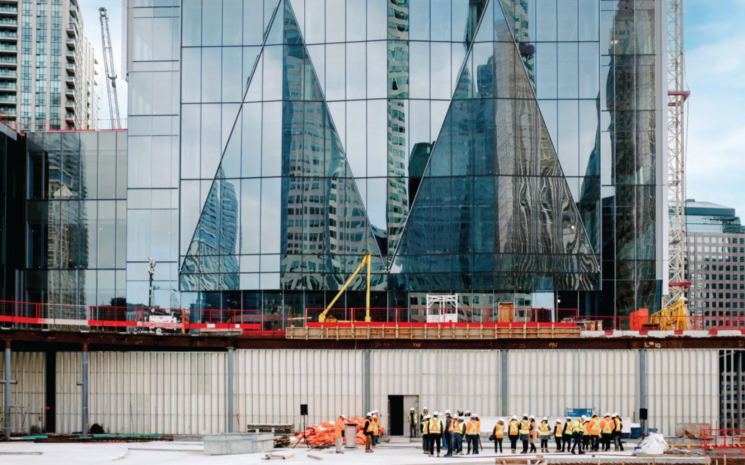 How to manage risk in real estate developments? Hines