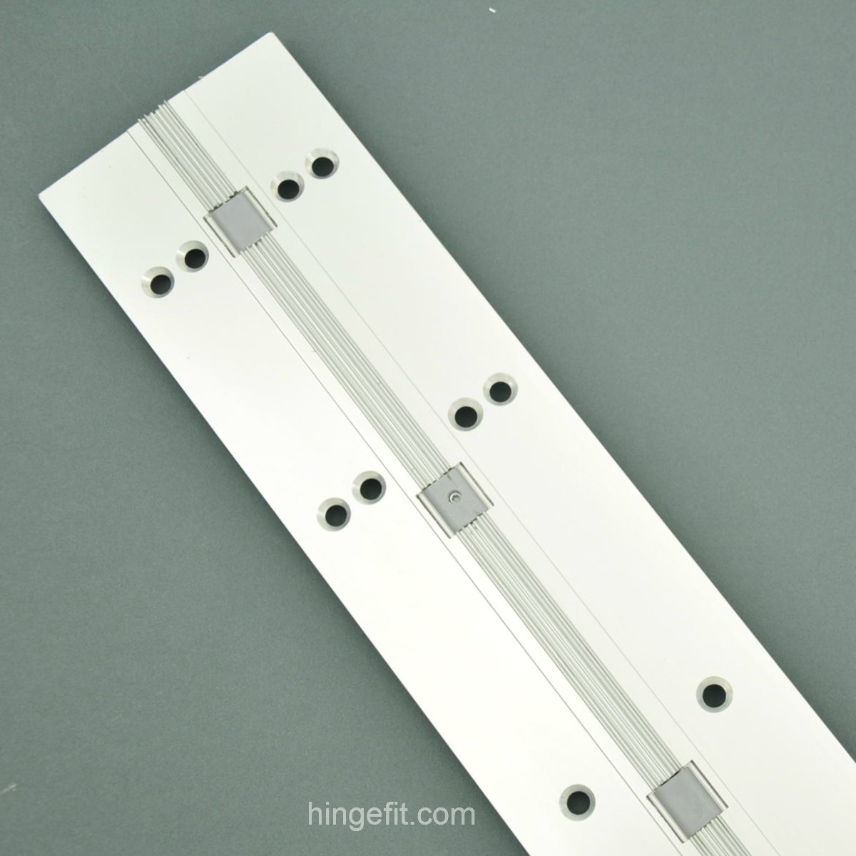 Design 351 2100mm Aluminium