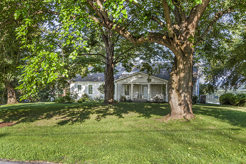 Germantown Contemporary with Hudson River and Catskill Mountain Views