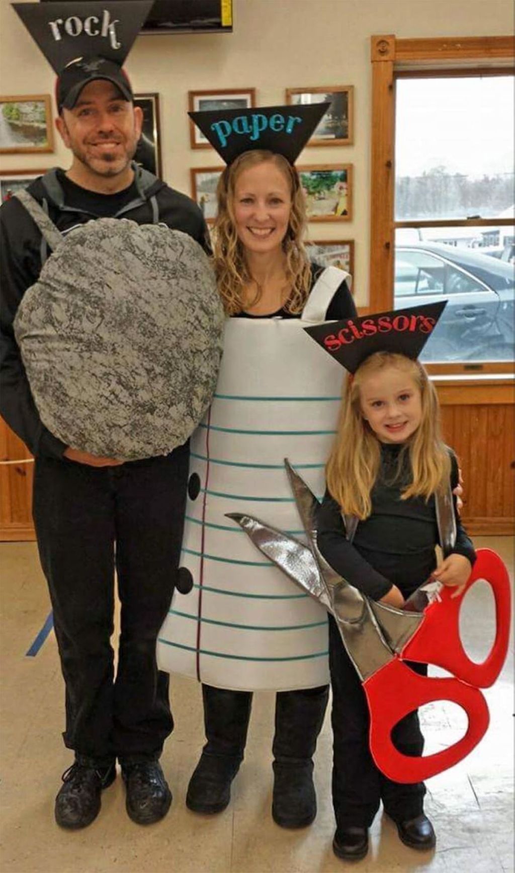 10 Funny &amp; Creative Family Halloween Costume Ideas for