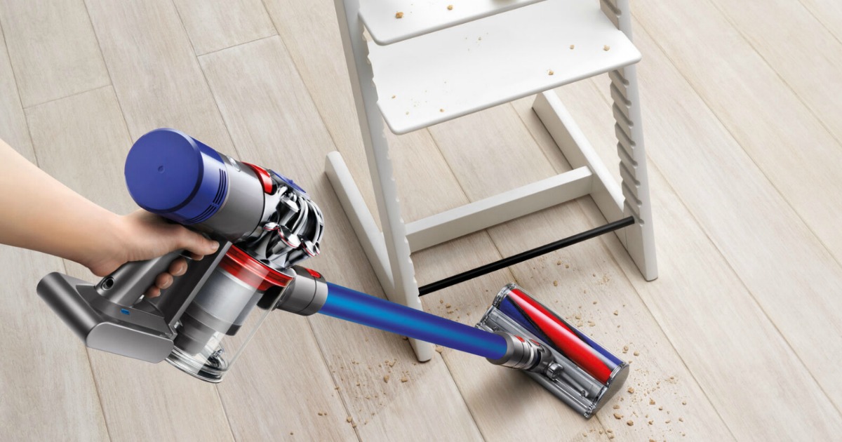 Dyson V7 Cordless Vacuum Cleaner AND Tools Kit Just 199.99 Shipped