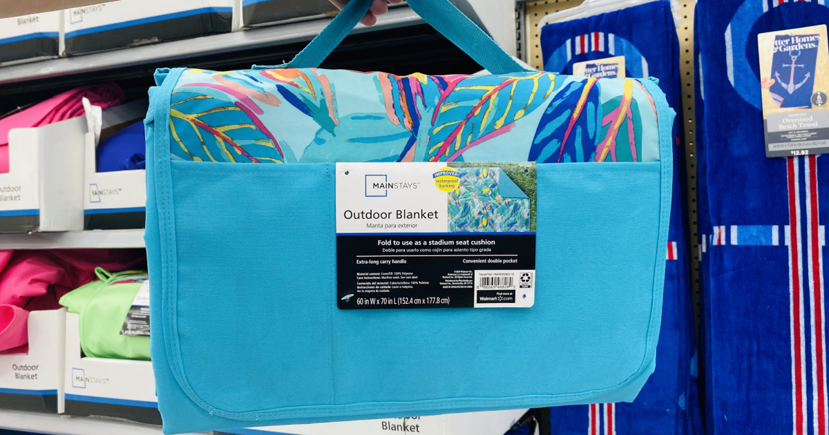 Mainstays Oversized Outdoor Blankets Only 9.97 at Walmart Perfect